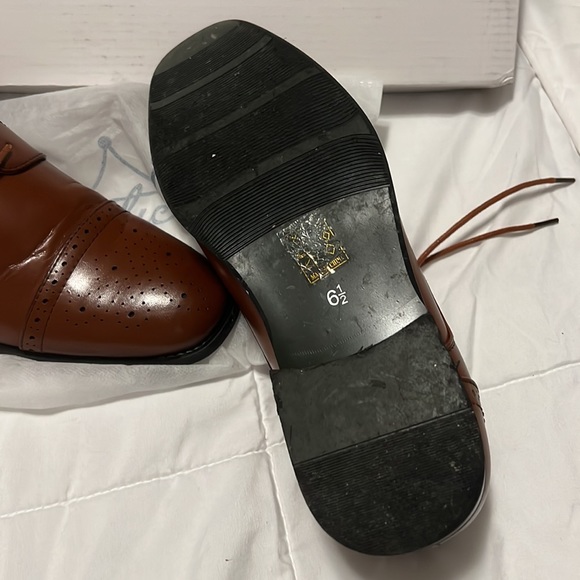 New Men’s Majestic Dress Shoe Brown 6 1/2 - Picture 3 of 9